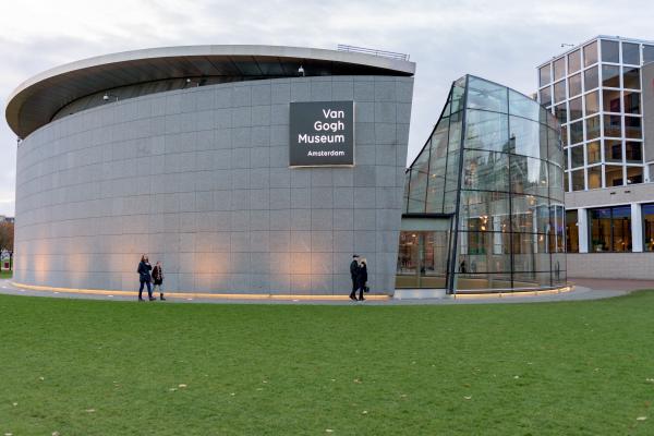 van gogh museum 1