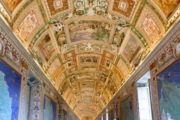 hall of maps (as shot wb)